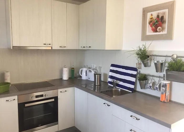 Put Svetog Jakova 94 Nin
