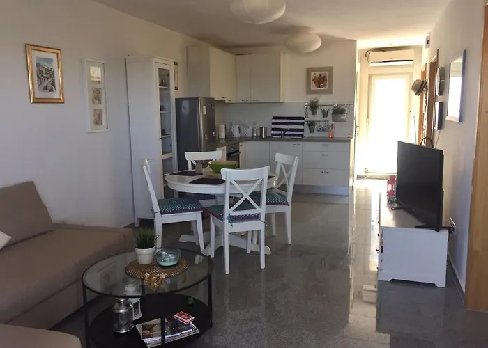 Apartment Put Svetog Jakova 94 *